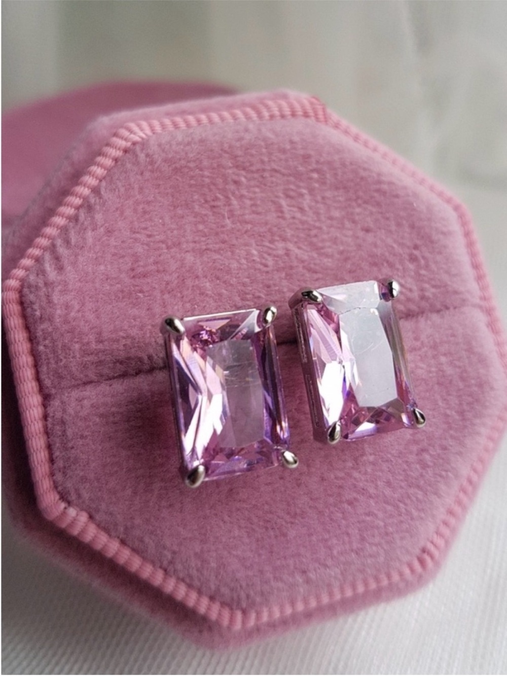 Swarovski Elements 925 Sterling Silver 4ct Brilliant Pink Solitaire Earrings NEW